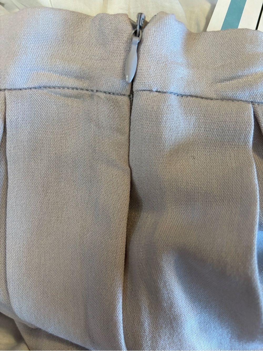 NWT Tulip B Elegant A-Line Pleated Skirt in Light Taupe Pockets Lined - Picture 5 of 7